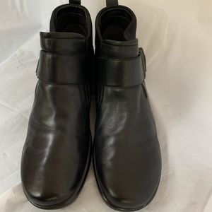 Easy Spirit Soft Black Leather Ankle Boots 11 M